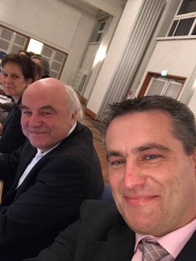 Letzte Samtgemeinderatssitzung 2017 am 22.11.2017 in der Eimer Mehrzweckhalle - hier mit Sonja Skarba-D�ring und Klaus Krumfu�.