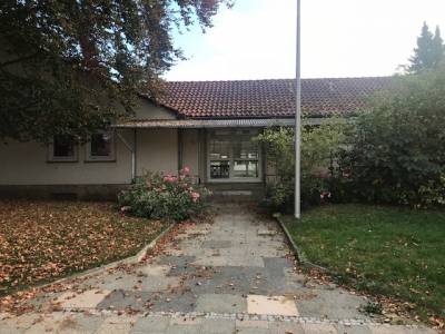 Alte Schule in Rheden - eine m�gliche Alternative f�r eine KITA ab 2019. 