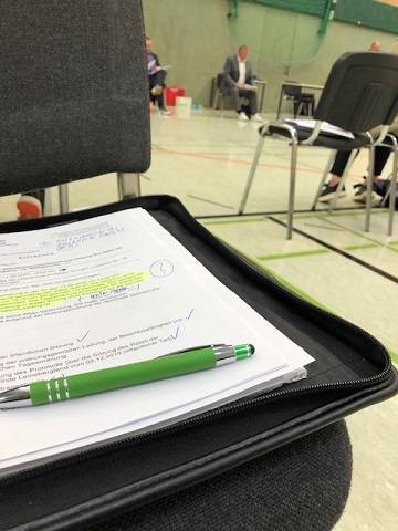 Sitzung in der Sporthalle der OBS Delligsen/Duingen in Duingen in Zeiten der Corona-Krise - 11.05.2020.