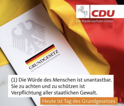 Alles Gute zum 71. Geburtstag ! Unser Grundgesetz feiert Geburtstag. 23.05.1949 - 23.05.2020 !!! 