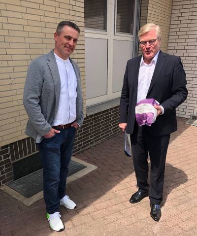 Lars Wedekind trifft den Nieders�chsischen Wirtschaftsminister Bernd Althusmann bei der Landb�ckerei Grube am 10.06.2020. 