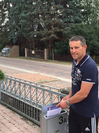 Alle 850 Briefe f�r die Erstw�hlerinnen und Erstw�hler sind seit Mittwoch Nachmittag auf dem Weg in unserer Region im Leinebergland. 