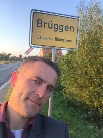 Am Dienstag Abend zusammen mit dem B�rgermeister-Kandidat f�r die Stadt Gronau - Eduard Plachta Hausbesuche in Br�ggen gemacht.