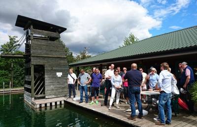 Auf der Radtour mit MdB Ute Bertram und zahlreichen CDU-Mitgliedern im Leinebergland - hier Naturbad in Banteln - 21.08.2016.
