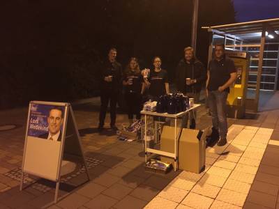 Pendler-Aktion am Montag Morgen den 29.08.2016 1b 5.15 Uhr auf dem Bahnhof in Banteln. 